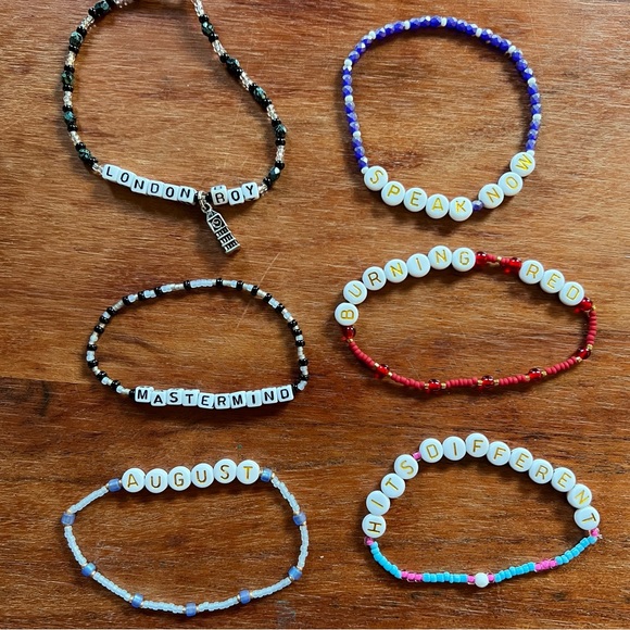 Friendship bracelets - Picture 2 of 3